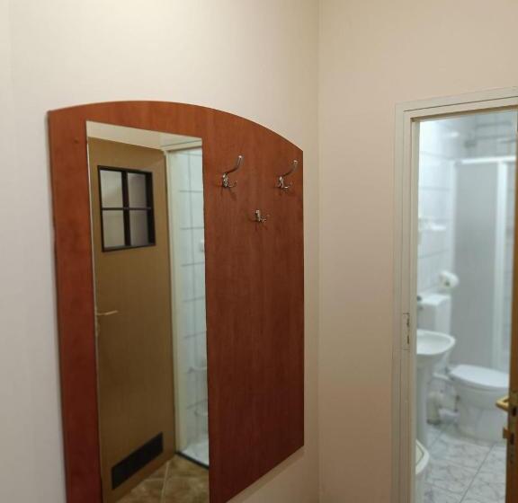 家庭间, Dom Wczasowy Magnolia