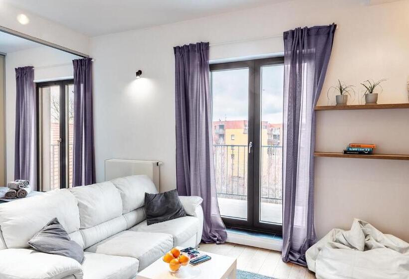 Suite with Terrace, Prince Witold Apartments Near The Market Square 43 Księcia Witolda Street