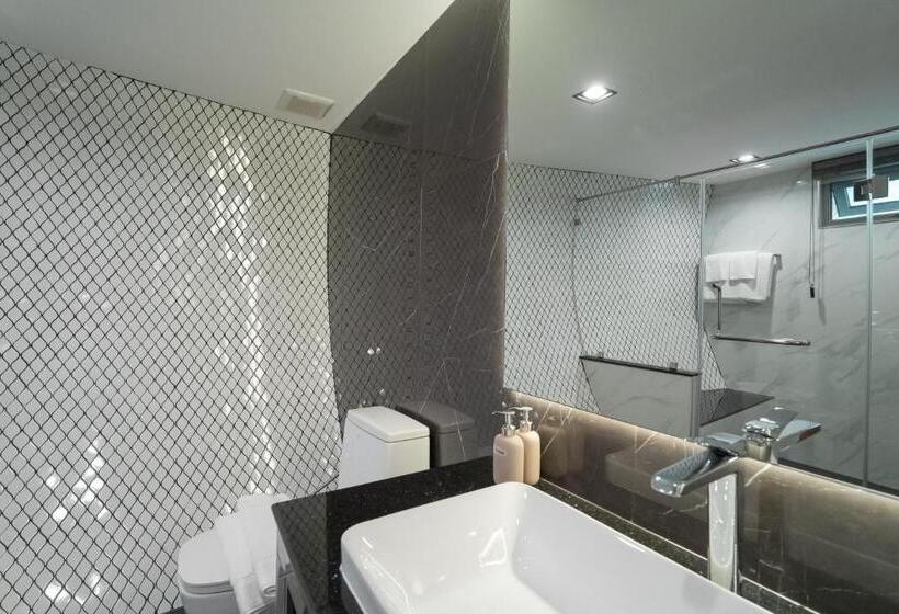 וילת סופריור, חדר שינה 1, Veevaree Riverkwai Resort