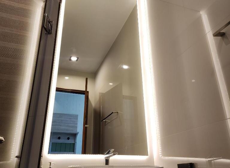 חדר סטנדרט עם מיטת קינג, Veevaree Riverkwai Resort