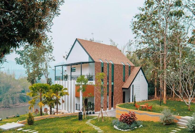 חדר סטנדרט עם מרפסת, Veevaree Riverkwai Resort