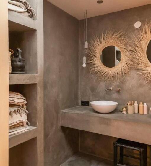 Номер Deluxe, Haert Boutique Wellness Suites City Centre