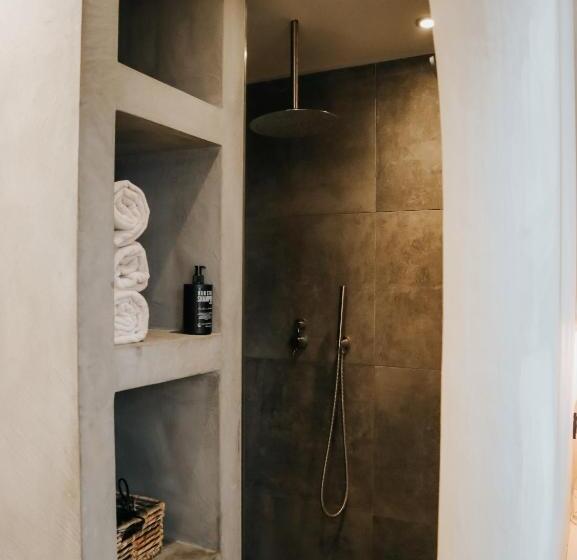 Номер Superior Кровать Кинг, Haert Boutique Wellness Suites City Centre
