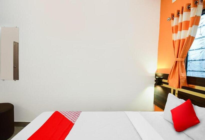 חדר סטנדרט, O Chinar Heavens