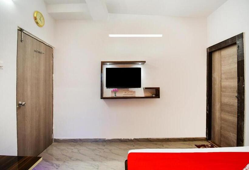 חדר סטנדרט, O Chinar Heavens