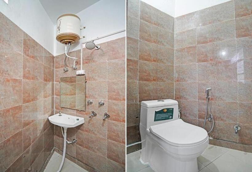 חדר קלאסי לשלושה, Oyo Flagship 80674  Kridha Expo Stay