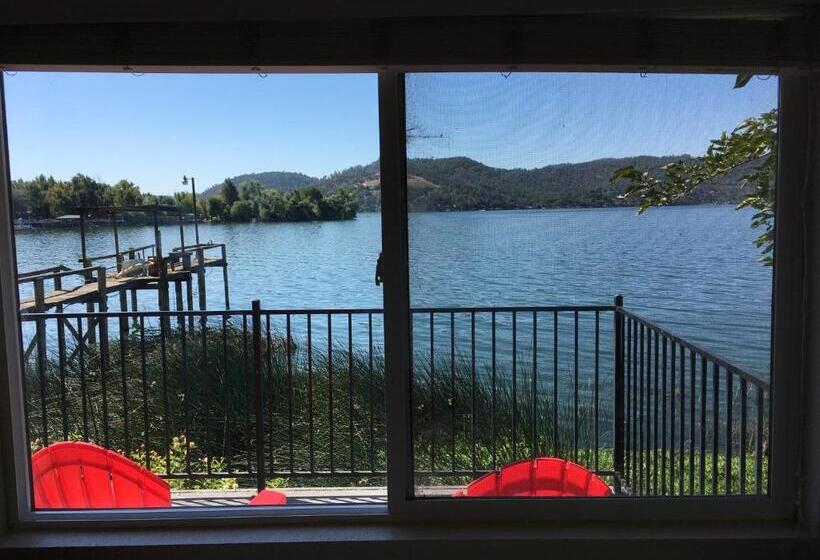 스위트, Clear Lake Cottages & Marina