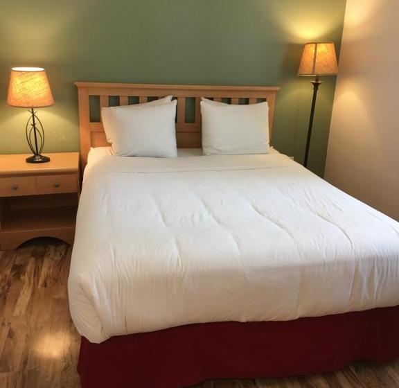 Люкс Повышенной Комфортности, Clear Lake Cottages & Marina