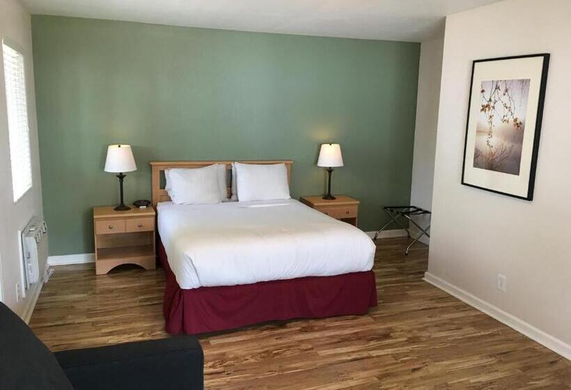 디럭스 스위트, Clear Lake Cottages & Marina