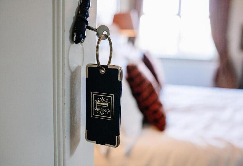 四人标准间, Lisnacurran