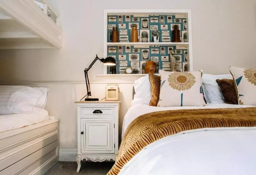 Habitació Quàdruple Estàndard, Lisnacurran