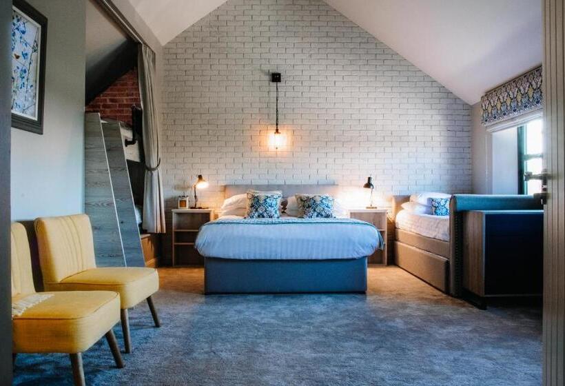 Семейный Номер, Lisnacurran