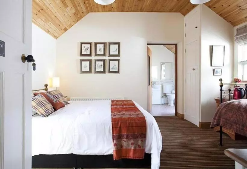 Habitació Triple Estàndard, Lisnacurran