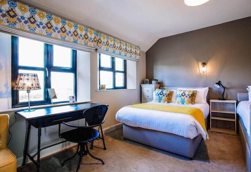 高级大房间, Lisnacurran