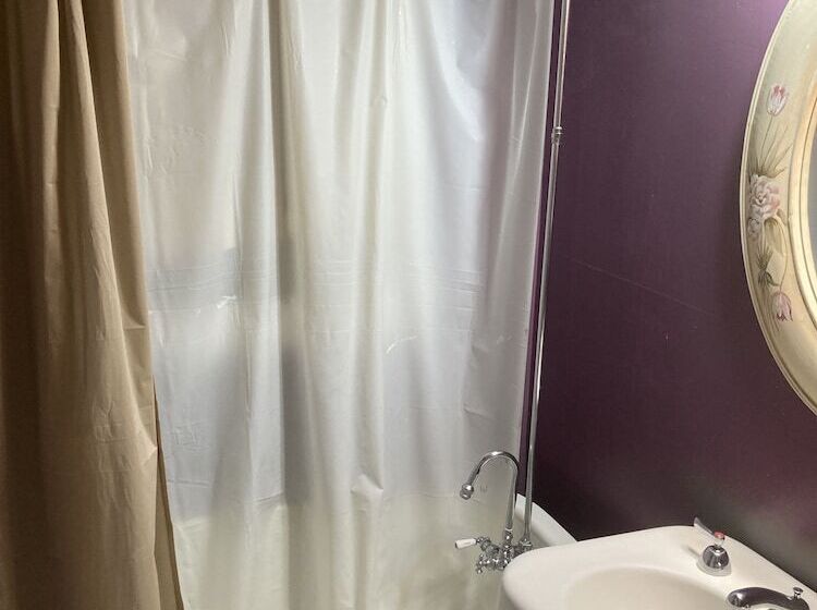 스탠다드 룸, Old Chicago Inn