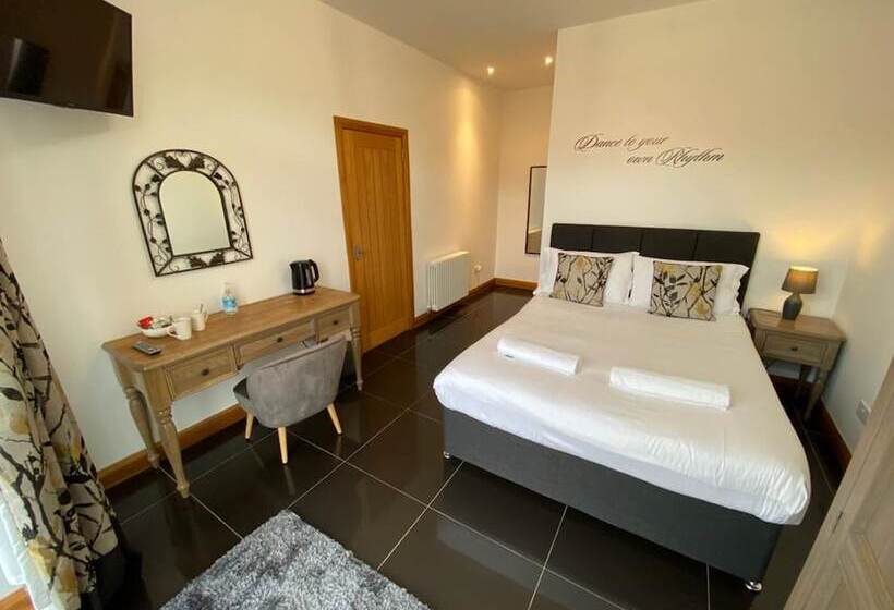 غرفة قياسية, The Old Mill Rooms