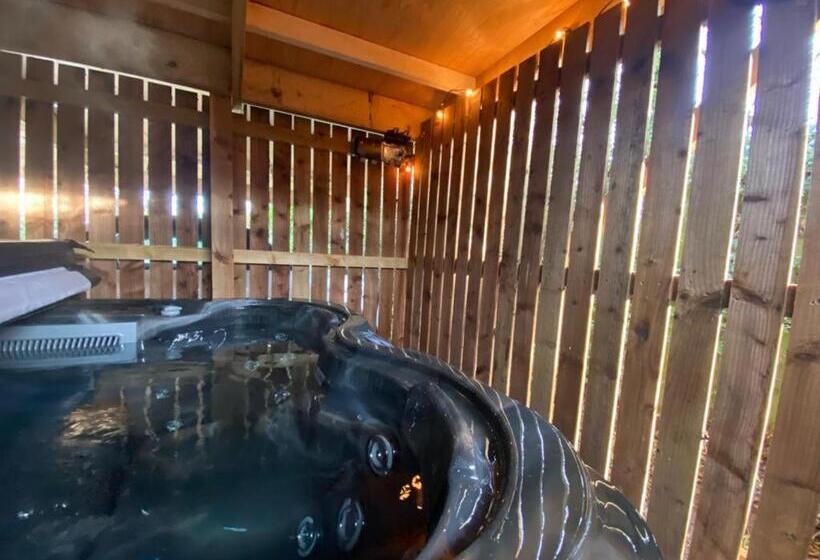 غرفة قياسية, The Old Mill Rooms