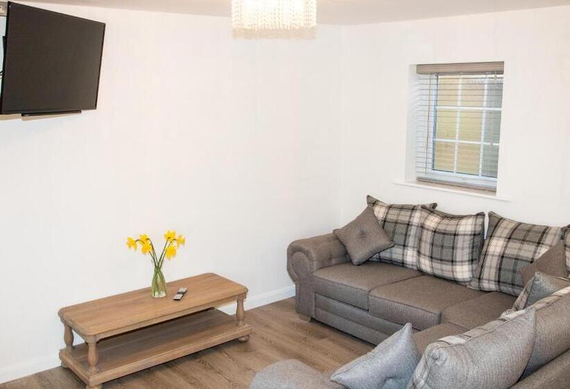 جناح, The Old Mill Rooms