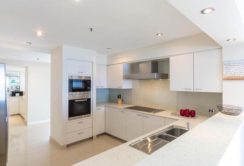 2 Bedroom Premium Apartment Sea View, Belle Maison Apartments   Official