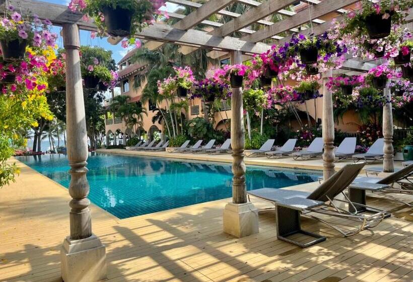 חדר סטנדרט נוף לבריכה, Anantasila Beach Resort Hua Hin