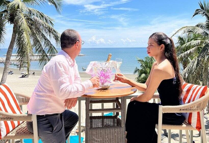 סוויטת דלוקס 2 חדרים, Anantasila Beach Resort Hua Hin