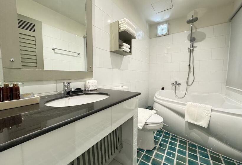 חדר דלוקס, Anantasila Beach Resort Hua Hin