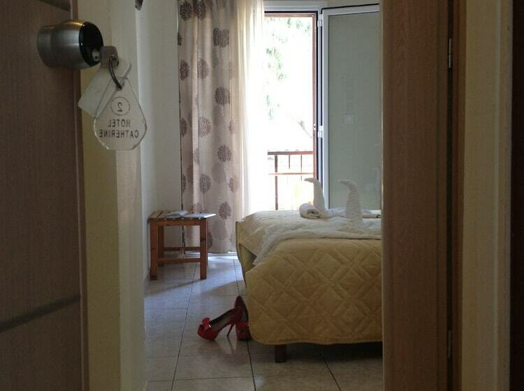 バルコニー付きスタンダードルーム, Catherine