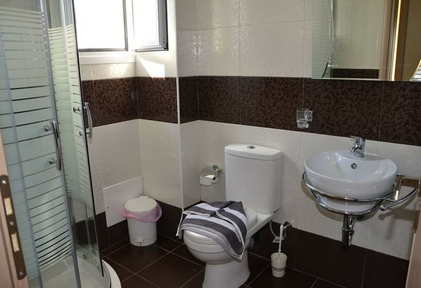 バルコニー付きスタンダードルーム, Catherine