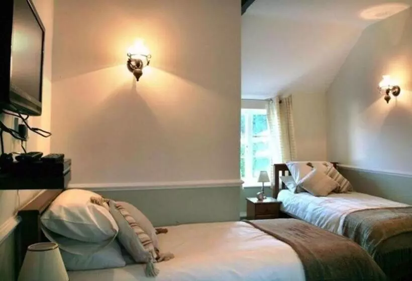 Camera Economy, The Bell Inn