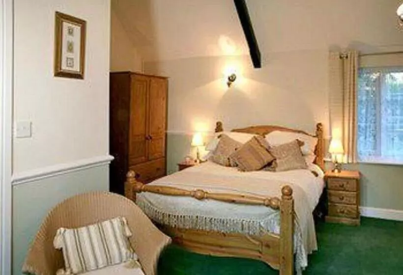 Camera Economy, The Bell Inn