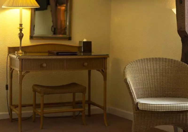 Tripla Executive, New Inn