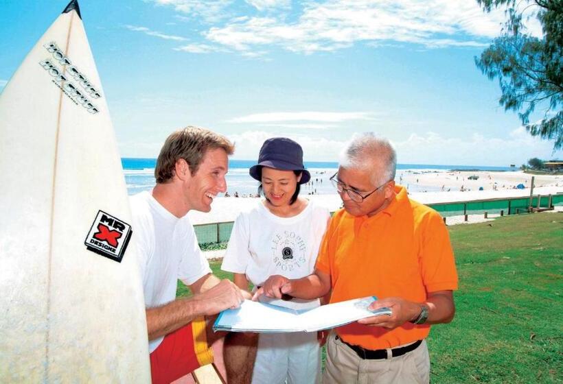 2 Bedroom Apartment with Views, Kirra Beach Apartments