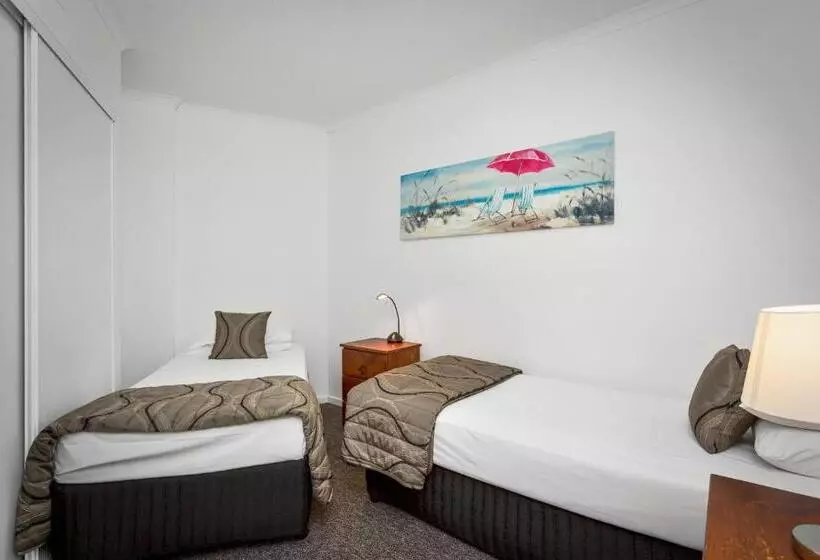 آپارتمان اقتصادی دو خوابه, Kirra Beach Apartments