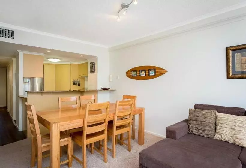 استودیو استاندارد با چشم‌انداز, Kirra Beach Apartments