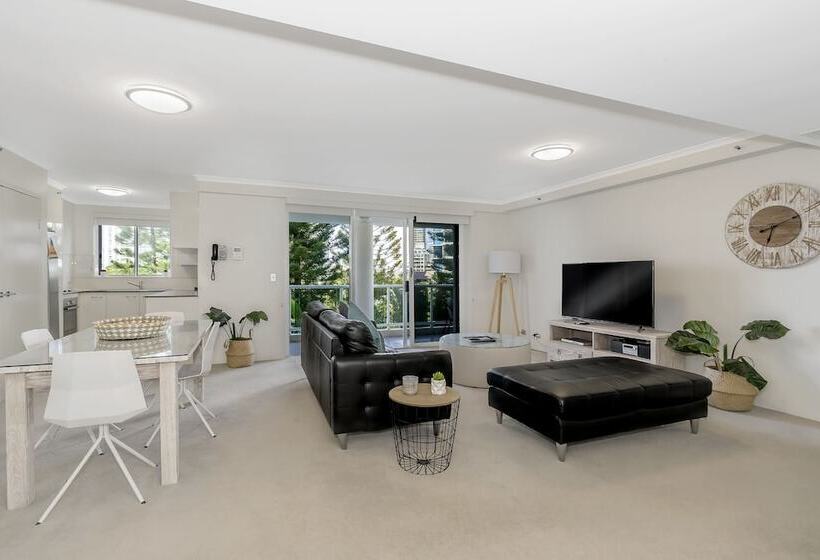 شقة غرفة واحدة مطلة على الحديقة, Oscar On Main Beach Resort