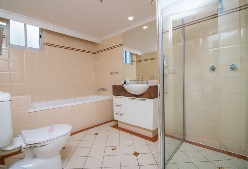 شقة غرفة واحدة مطلة على الحديقة, Oscar On Main Beach Resort