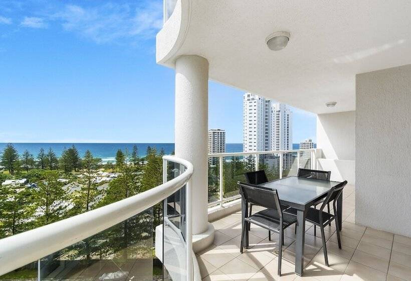 Апартаменты 1 Спальня Вид на Море, Oscar On Main Beach Resort