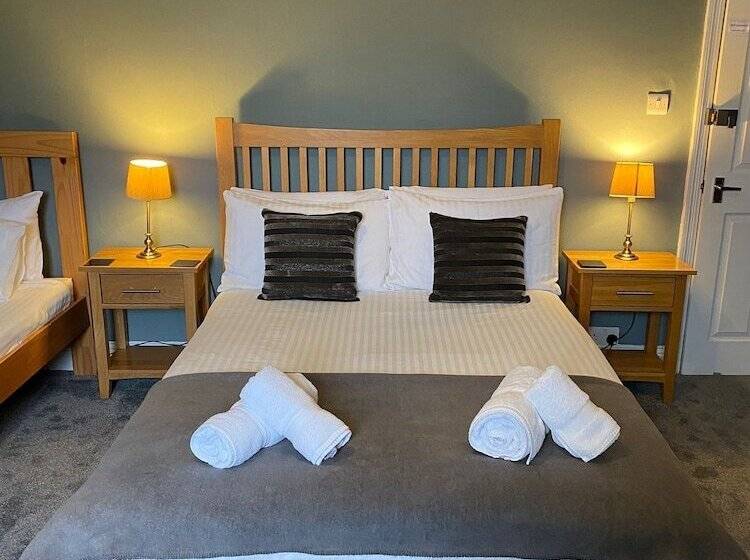 ファミリールーム, Ambleside Central