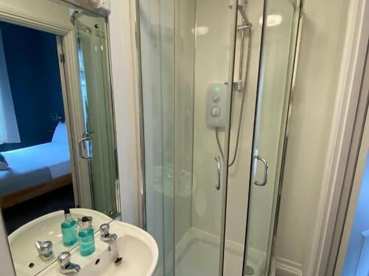 スタンダードルーム, Ambleside Central