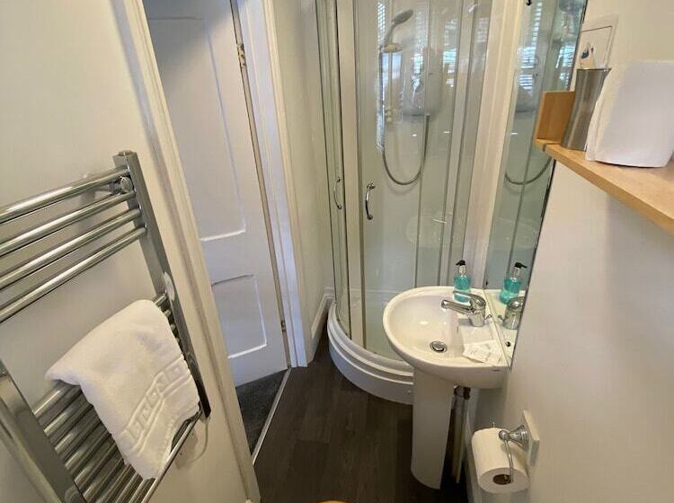 ベーシックルーム, Ambleside Central