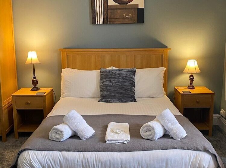 ファミリールーム, Ambleside Central