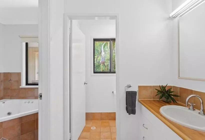 Villa 2 Makuuhuonetta, Byron Hinterland Villas
