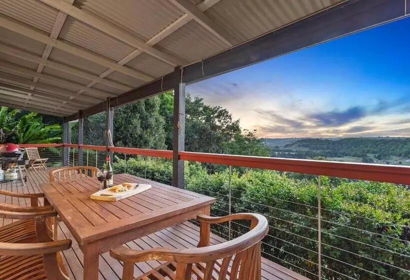 Villa 2 Makuuhuonetta, Byron Hinterland Villas