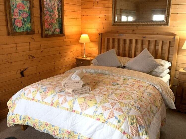 کلبه ییلاقی, Robeanne House Holiday Accommodation