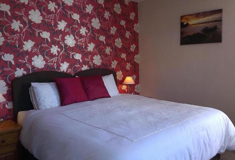 اتاق کلاسیک, Saffron House