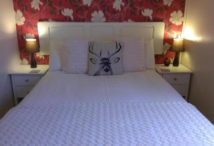 اتاق استاندارد, Saffron House