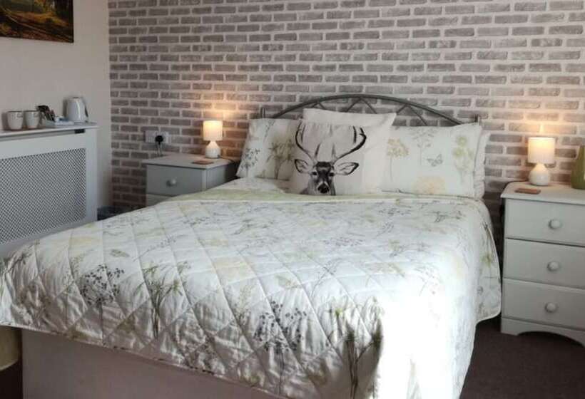 اتاق استاندارد, Saffron House