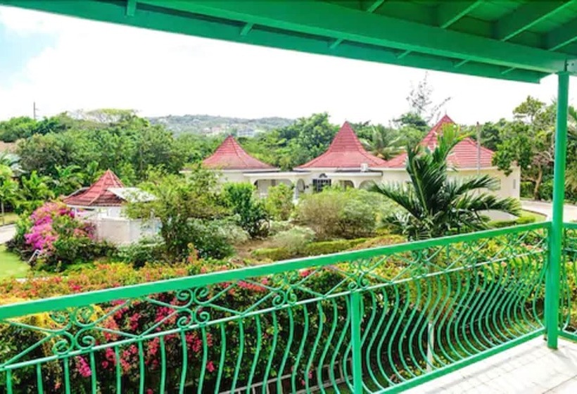 سوییت جونیور, Villa Sonate