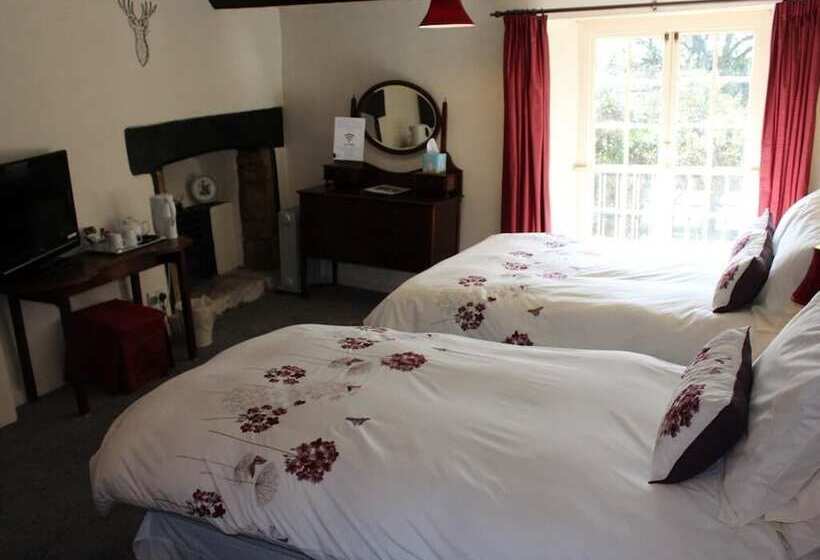 غرفة قياسية ثلاثية, Yallands Farmhouse