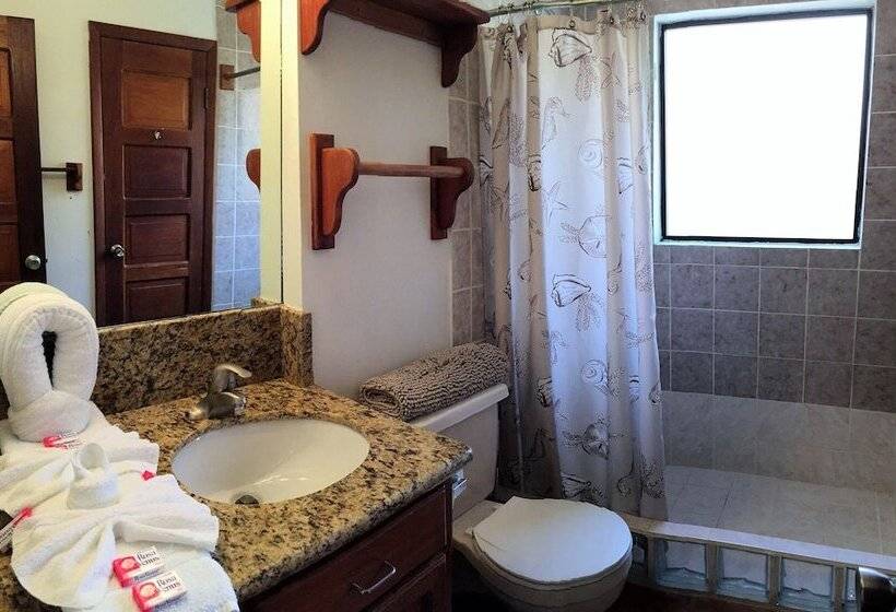 ویلای 2 خوابه, Tradewinds Paradise Villas
